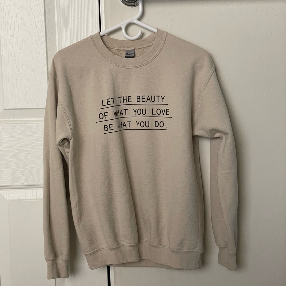 GILDAN Graphic Sweatshirt, Size Small